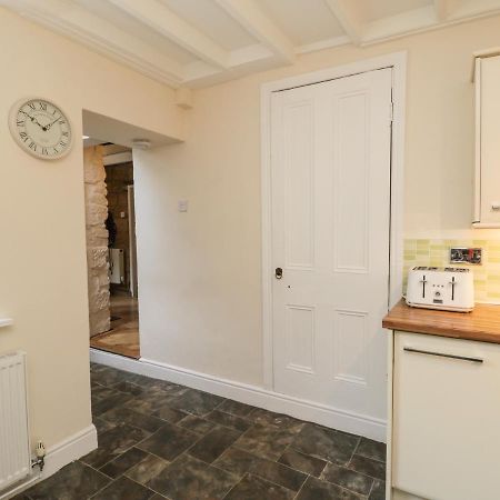 Springfield Cottage Уитби Екстериор снимка