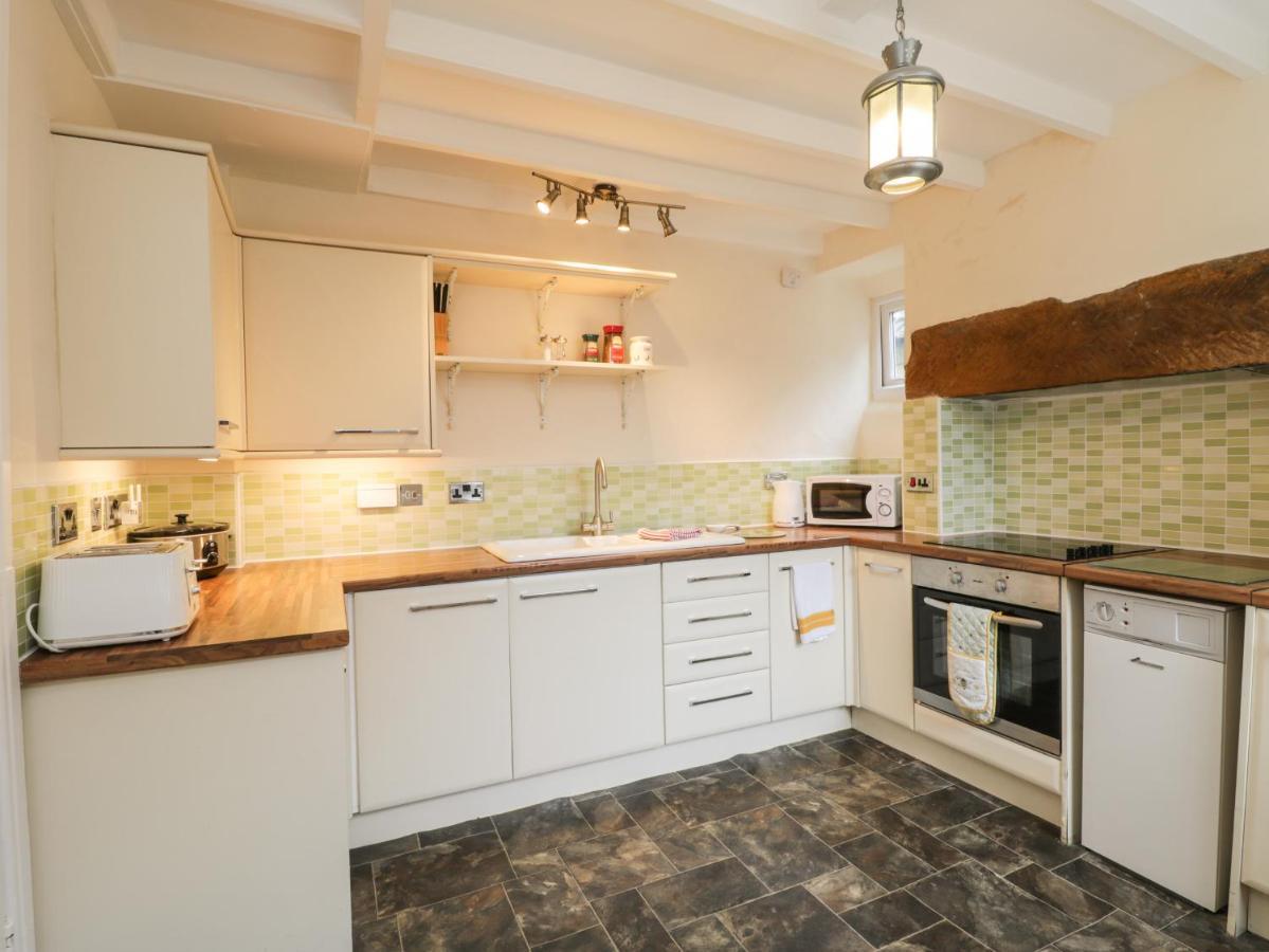 Springfield Cottage Уитби Екстериор снимка