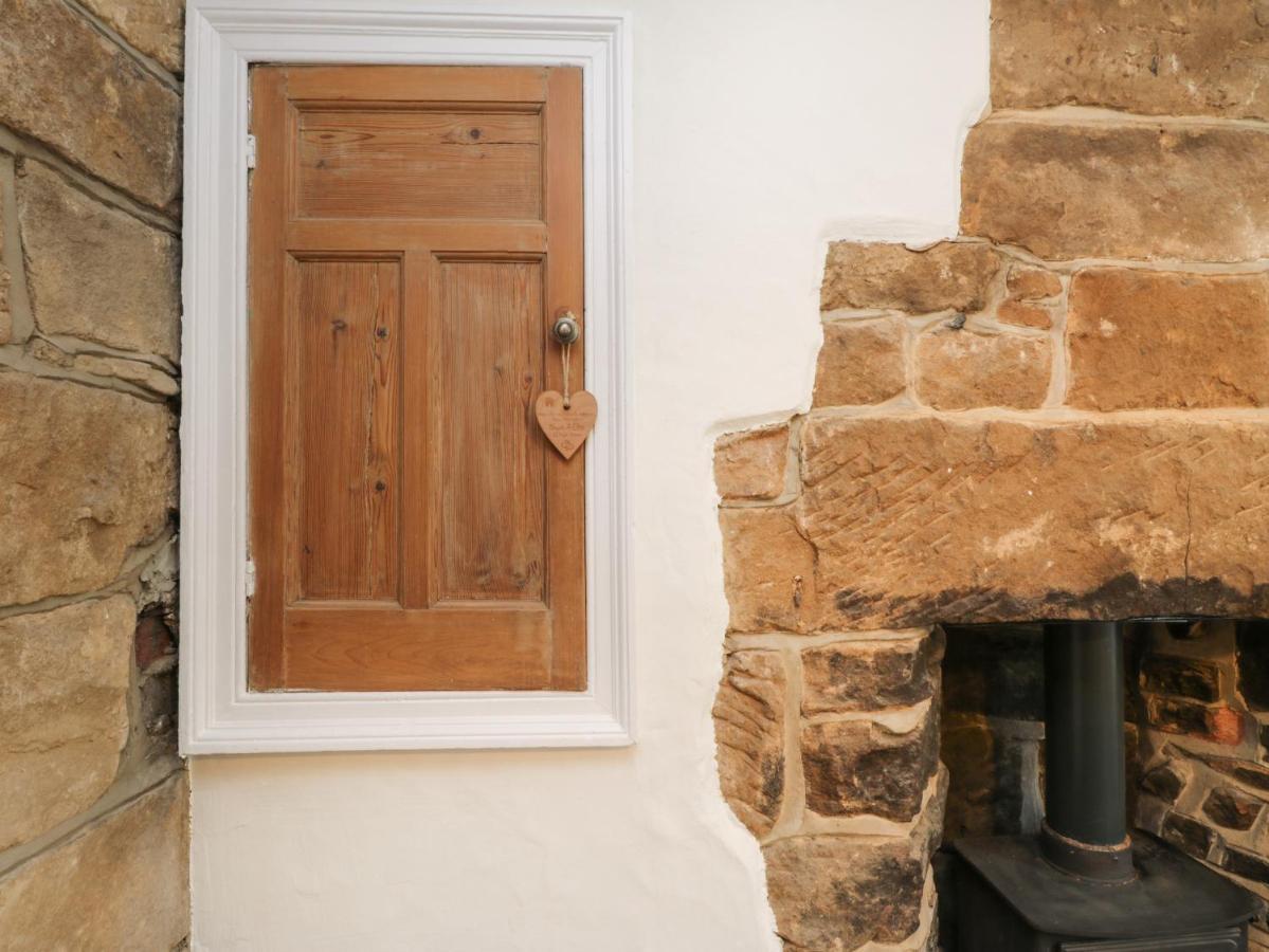 Springfield Cottage Уитби Екстериор снимка